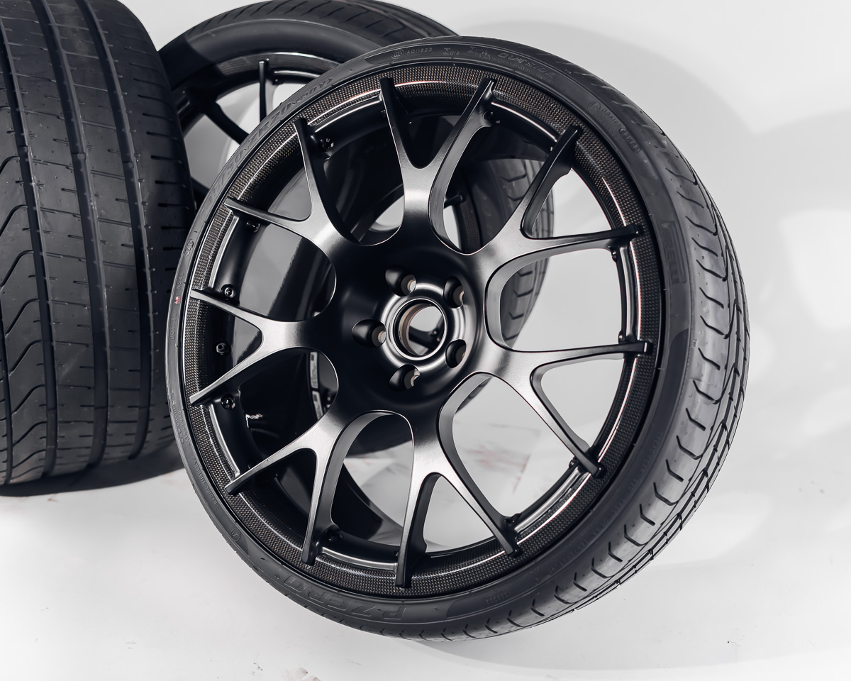 Dymag with Pirelli tires